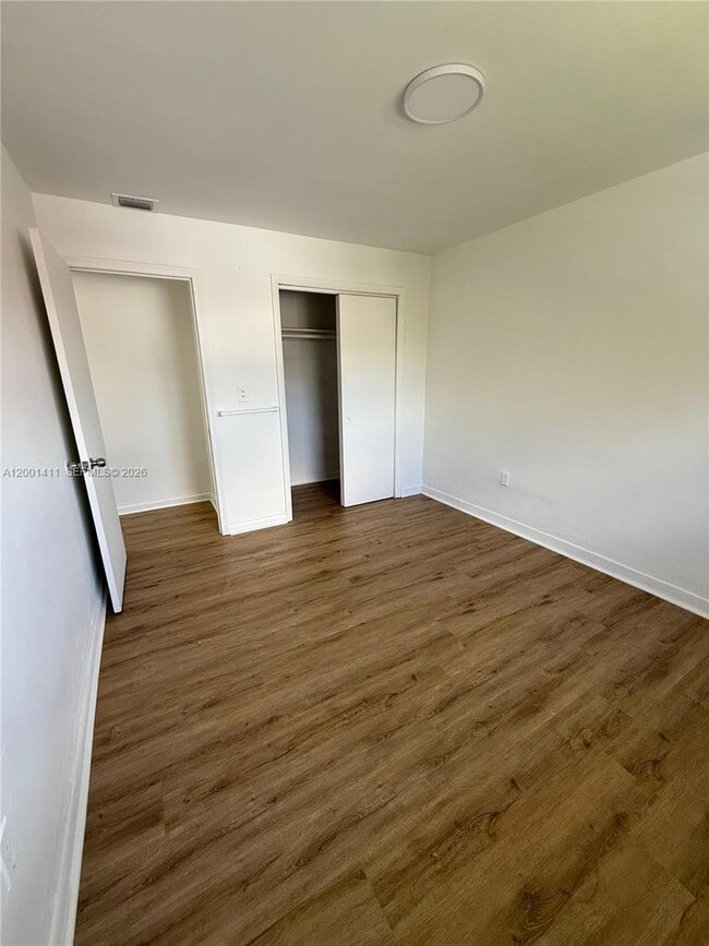 Foto del edificio - 437 NW 44th Ave