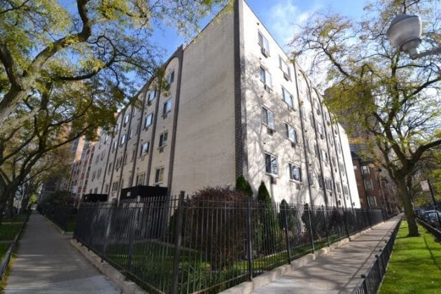 Building Photo - 663 W Grace St