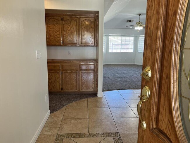 Building Photo - 8802 Tekoa Ct