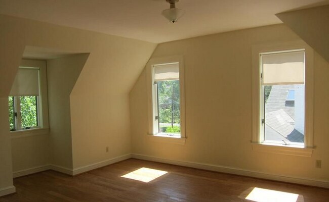 Foto del edificio - 6051 21st St N
