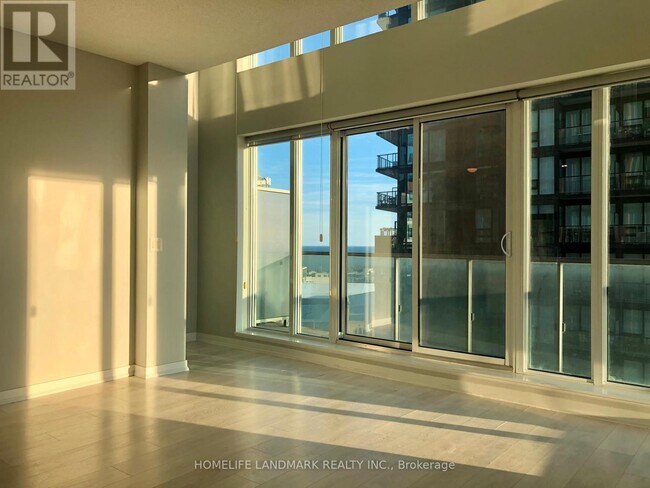 Photo du bâtiment - 150 E Liberty St