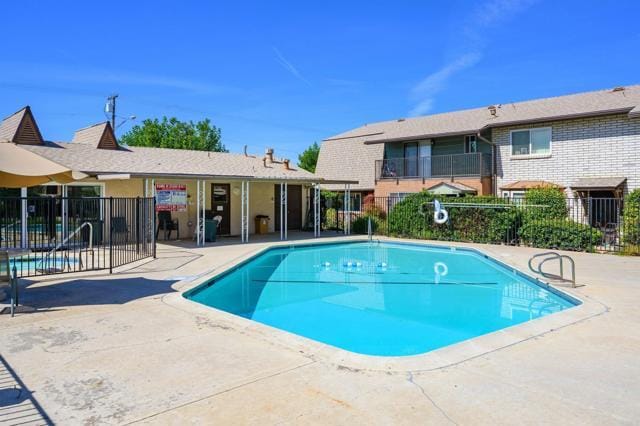 Building Photo - 749 S Mollison Ave