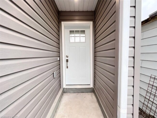 Photo du bâtiment - 146 Bartlett Ave