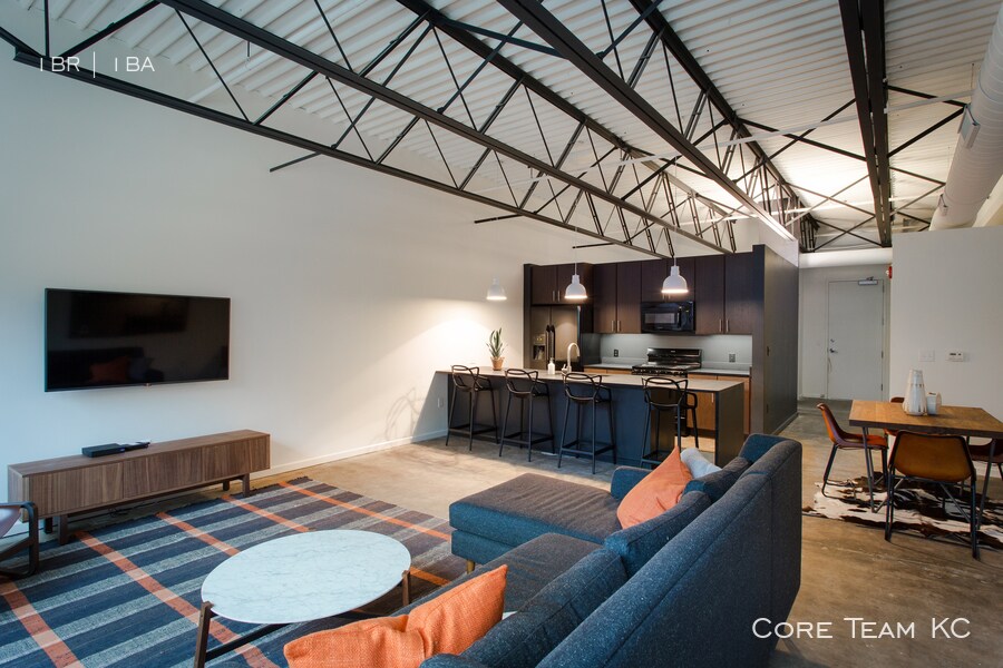 Foto principal - Lofts on Roanoke 1 Bedroom!