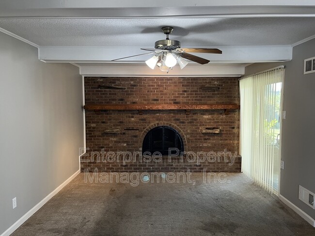 Building Photo - 4987 Leven Rd