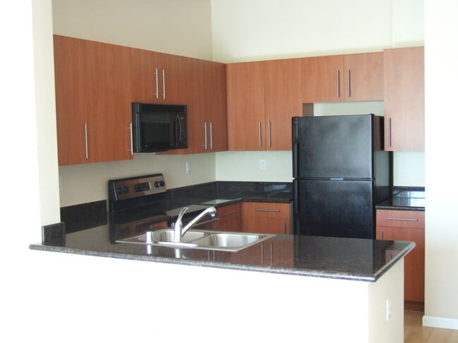 Kitchen - 1060 S 3rd St