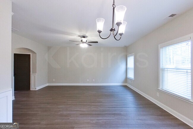 Foto del edificio - 162 Allentown Wy