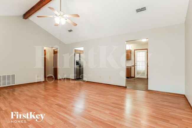 Building Photo - 650 Watling Ln