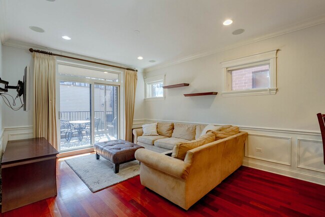 Foto del edificio - 831 W George St