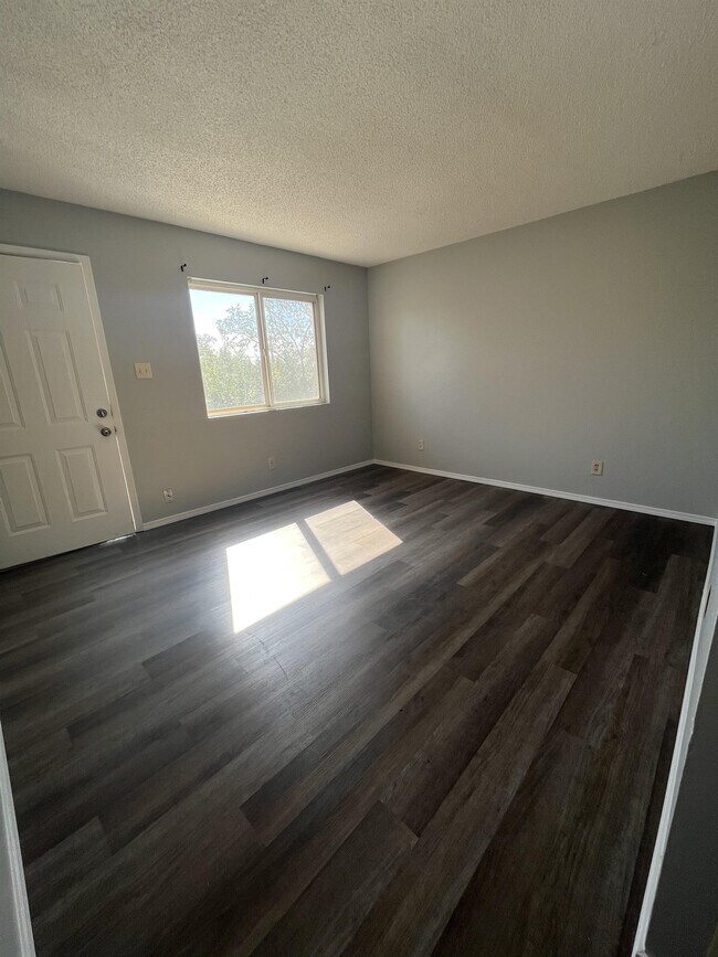 Foto del edificio - 324 Vermont St NE