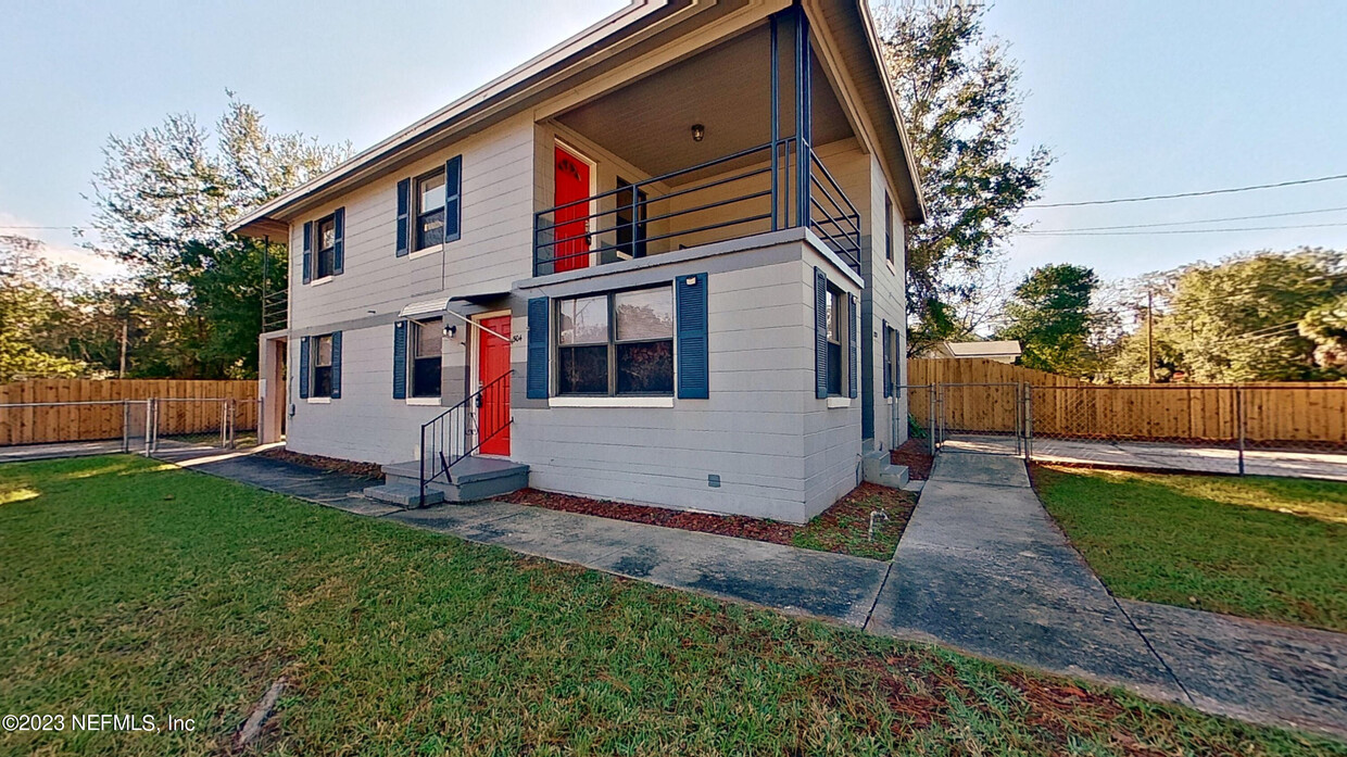 Foto principal - 504 E 64th St