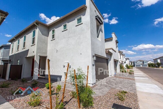 Foto del edificio - 5026 E Hartford Ave