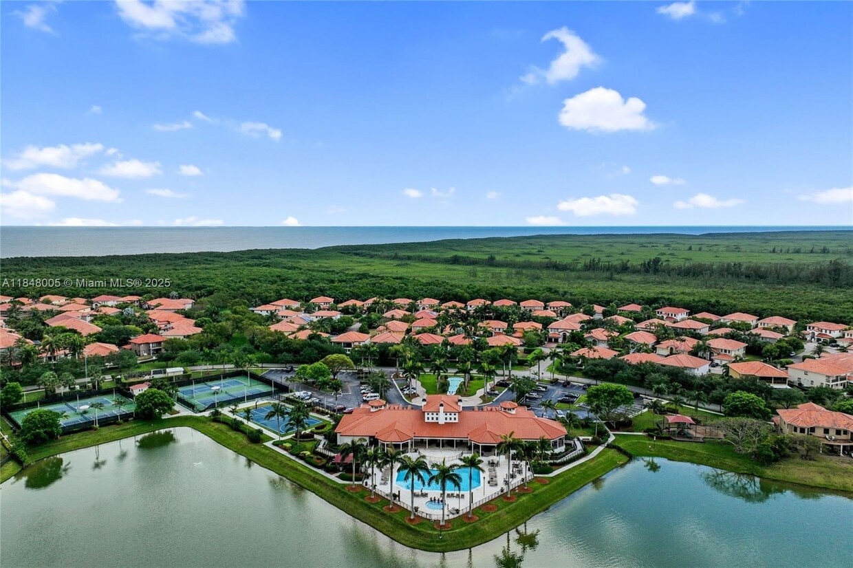 Foto principal - 7567 SW 189th St