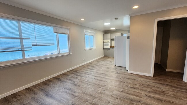 Building Photo - 465 Esplanade Ave