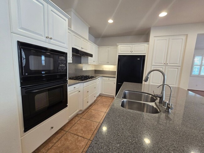 Building Photo - 13512 Scarlet Sage tr