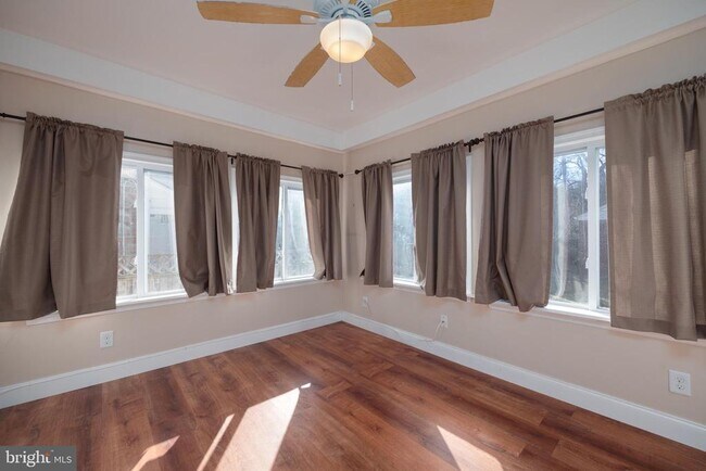 Foto del edificio - 5810 16th St NW