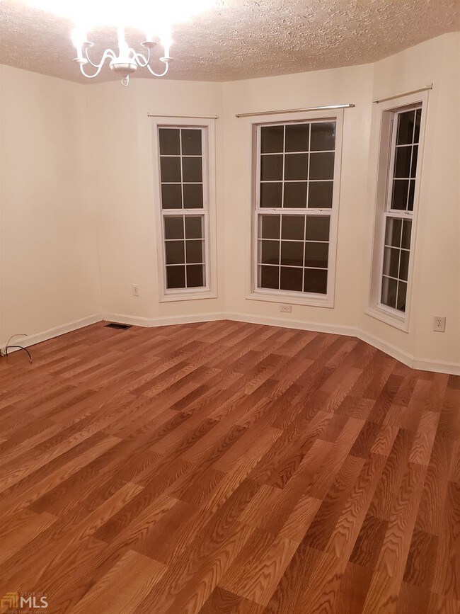 Building Photo - 2129 Arlin St NE