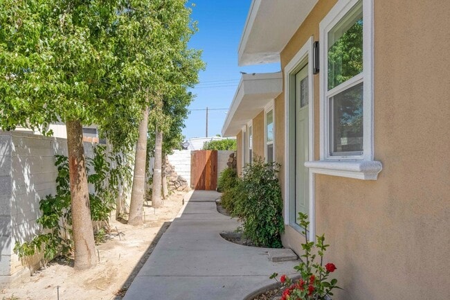 Building Photo - 73400 Algonquin Pl