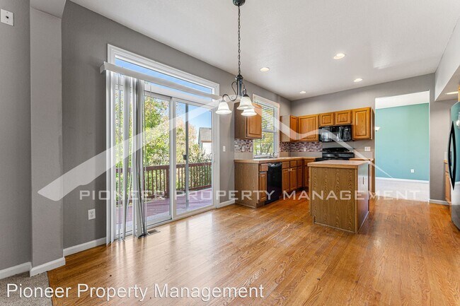 Foto del edificio - 3 br, 2.5 bath House - 5496 S Dunkirk Way