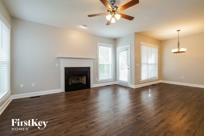Building Photo - 10725 Cokesbury Ln