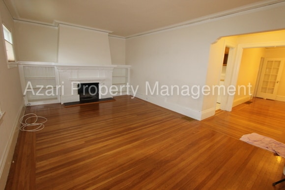 Foto del edificio - 519 44th Ave
