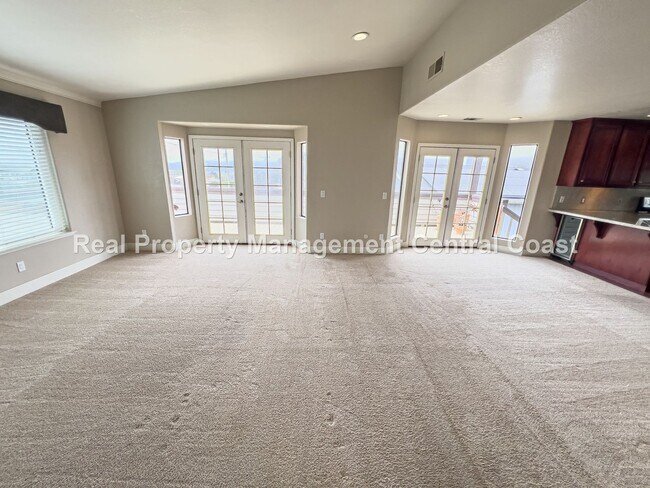 Foto del edificio - AVAILABLE JULY - Spacious Los Osos Home - ...