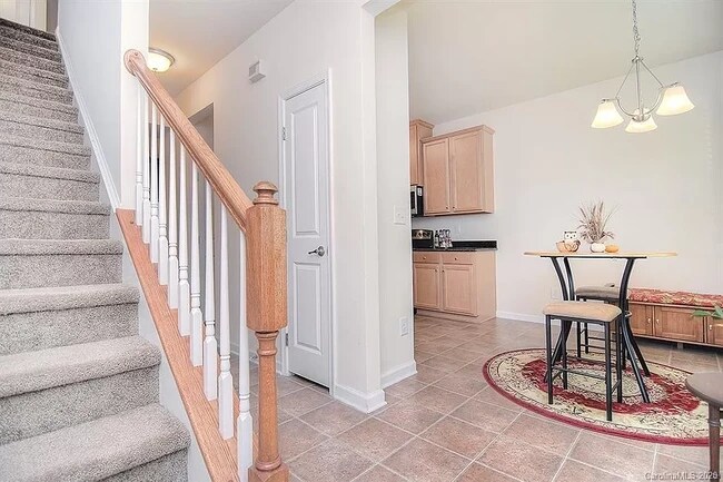 Foto del edificio - 9566 Birkwood Ct