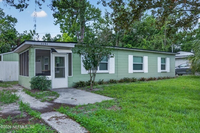 Building Photo - 2256 Inwood Cir S