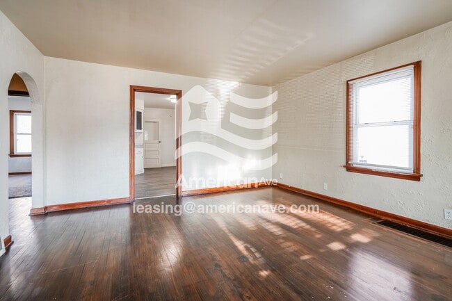 Building Photo - 1826 S Carlisle St