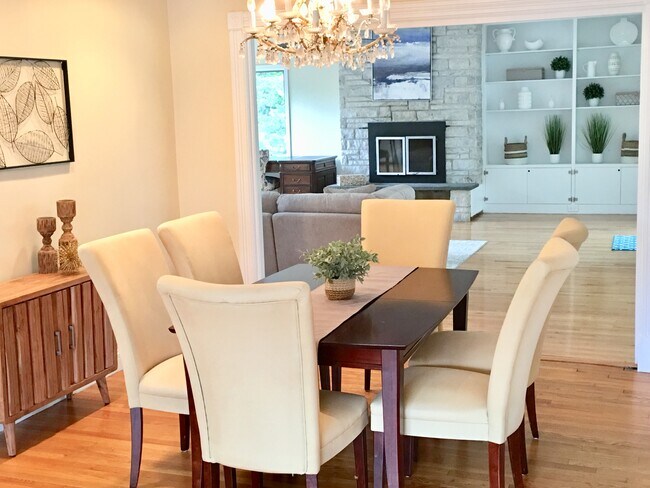 Foto del edificio - 410 N Farview Ave