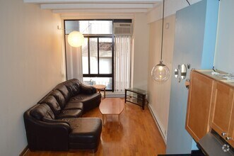 Building Photo - 12 Stoneholm St