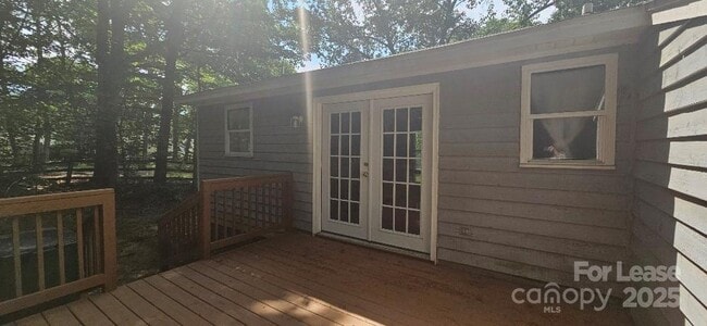 Building Photo - 8106 Tamalpais Ct