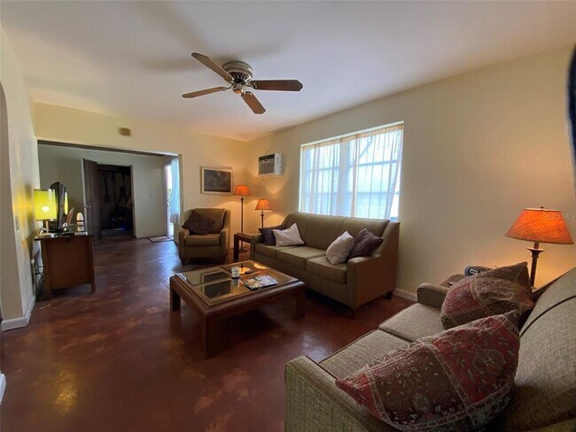 Foto del edificio - 229 44th Ave