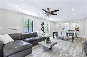 Building Photo - 6500 SW 38th St