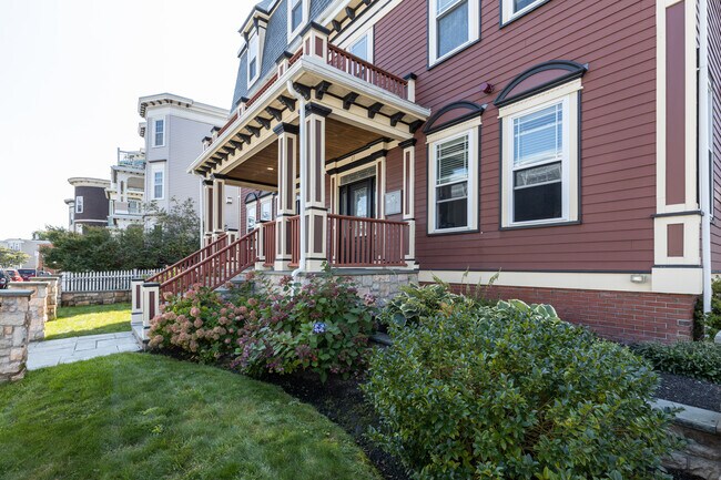 Building Photo - 27 Mount Vernon St