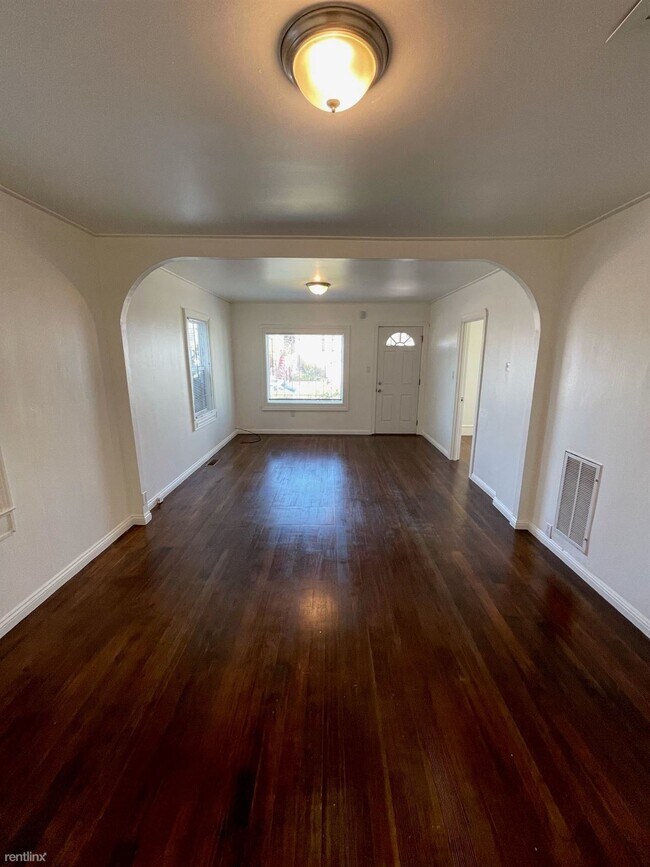 Building Photo - 2 br, 2 bath House - 3018 Maple Ave