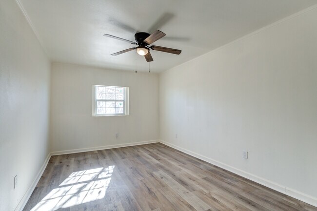 Foto del edificio - 2516 2nd St