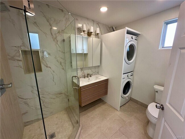 Foto del edificio - 934 Manhattan Ave