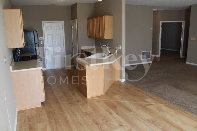 Foto del edificio - 10 S Burkhart Dr