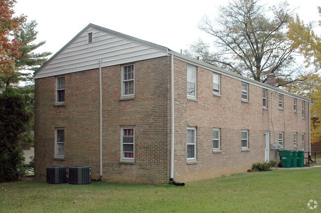 Foto del edificio - Fairfax Apartments