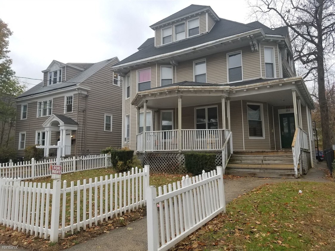 Studio, 1 bath - 104 Sherman Ave 7 - Studio, 1 bath  - 104 Sherman Ave 7