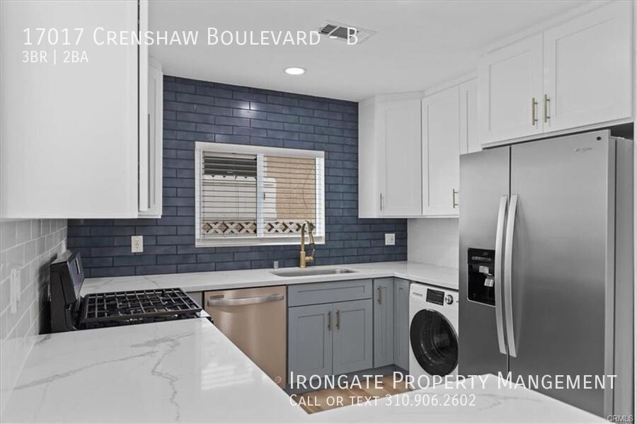 Primary Photo - 17017 Crenshaw Blvd
