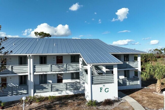 Foto del edificio - 6800 Placida Rd