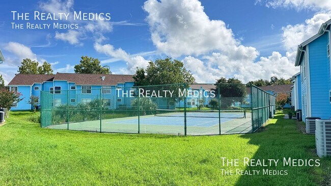 Building Photo - 2727 N Poinciana Blvd