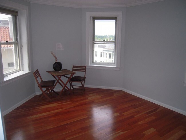 Foto del edificio - 1851 Columbia Rd NW