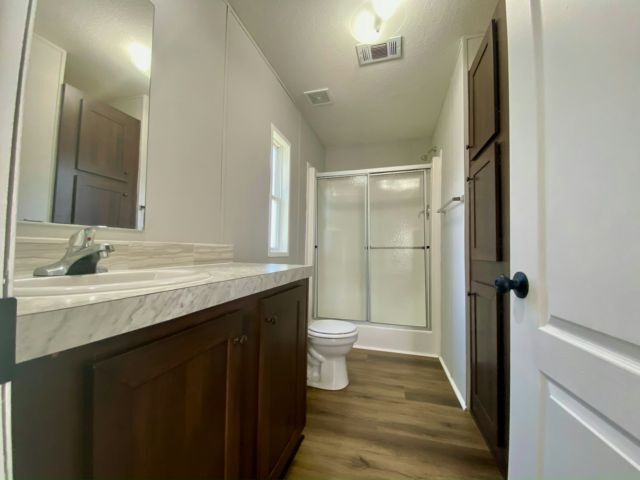 Foto del edificio - 6526 Stardust Ln