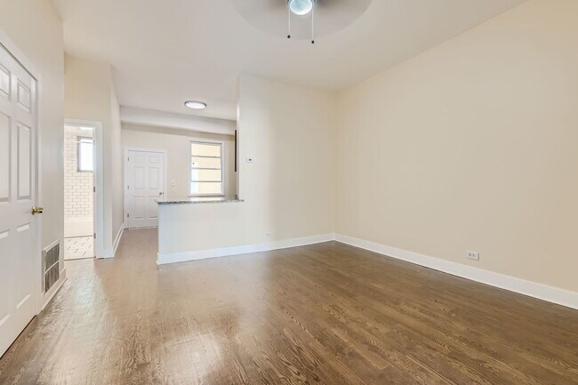 Foto del edificio - 7048 N Clark St