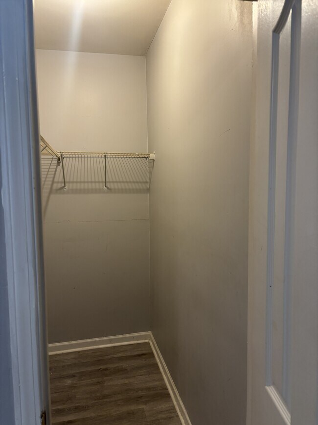 Foto del edificio - 559 Woodlawn Ave NW