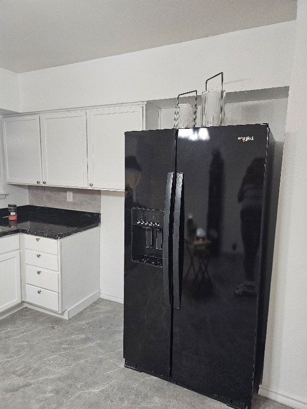 Foto del edificio - 4011 Happy Canyon Dr