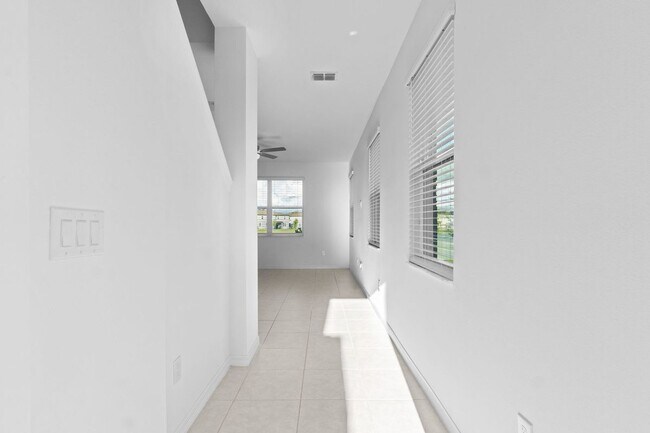 Building Photo - 10376 Lavender Aster Trl